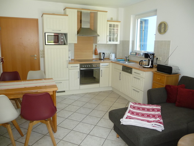 Ferienwohnung in Graal-M&uuml;ritz - Buntspecht - Volleingerichtete  Einbauk&uuml;che