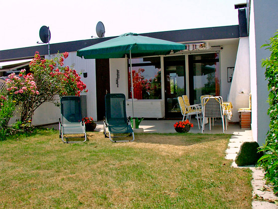 Bungalow in S&uuml;ssau - Bernhardt - Hausansicht Terasse