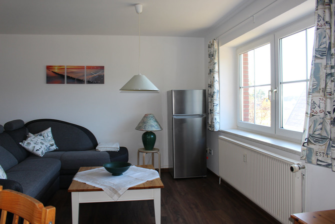 Ferienwohnung in Born a. Dar&szlig; - Am Raad FeWo Kranich - Wohnzimmer