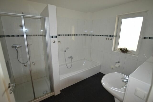 Ferienhaus in Fehmarn OT Staberdorf - Reetdachhaus 5, inkl. 2 Parkpl&auml;tze - Bild 7