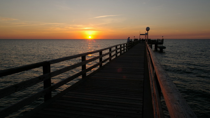 Ferienwohnung in Rerik - Ferienwohnung/Appartement Mantelm&ouml;we (Rerik) - Abends an der Seebr&uuml;cke