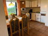 Ferienwohnung in Ostermade - Haus Meeresblick 5 (Ostermade) - K&uuml;che mit Esstisch
