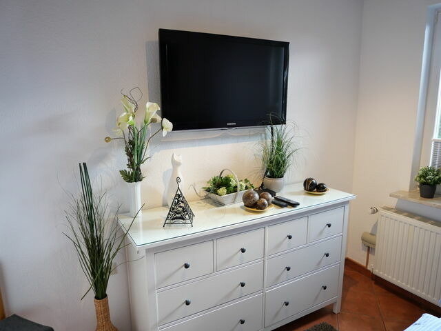 Bungalow in Hohenkirchen - direkt am Wasser ""K&uuml;stenperle"mit Meerblick und Sauna - Bild 20