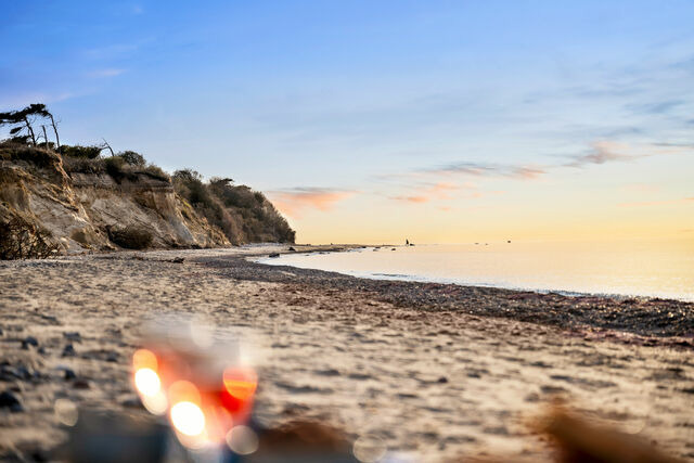 Ferienhaus in Dranske - R&uuml;genzauber Reetdachhaus mit Sauna u. Kamin | Strandn&auml;he | Garten - Bild 14