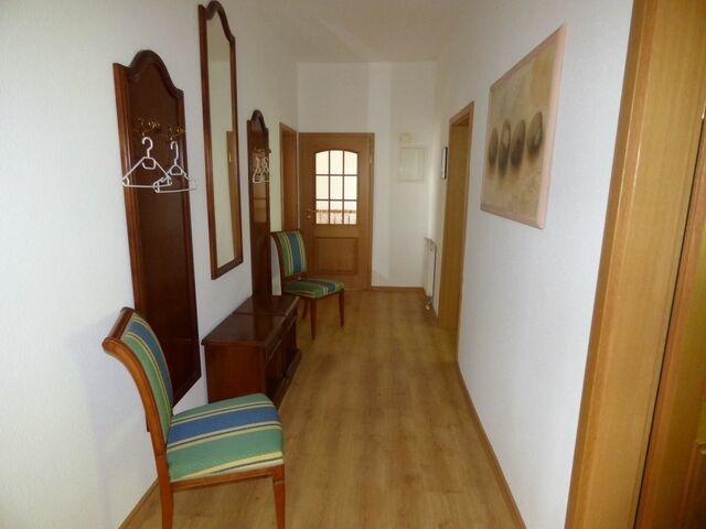 Ferienwohnung in Sellin - Gro&szlig;e Ferienwohnung Wa2 -100qm - im Erdgeschoss der Villa Walhall in einem park&auml;hnlichen Garten - Bild 8