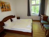 Ferienwohnung in Sellin - Gro&szlig;e Ferienwohnung Wa2 -100qm - im Erdgeschoss der Villa Walhall in einem park&auml;hnlichen Garten - Bild 11