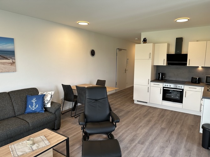 Ferienwohnung in Boltenhagen - Wei&szlig;e Villen Whg. 18 - Wohn- und Essbereich