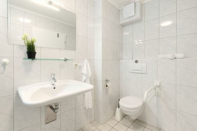 Ferienwohnung in Sch&ouml;nberger Strand - Promenade 18 Strandkrabbe - Bild 18